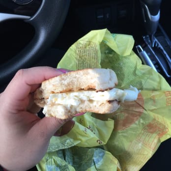 McDonald's - Egg white delight..... WHERES MY MEAT?!?  this sandwich cost about 5 bucks I deserve the meat at least! - Burgers Near Me - Hercules, California