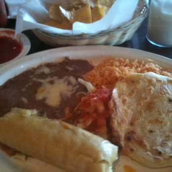 El Cuscatleco - My favorite combo, pupusa and tamal - Salvadoran Near Me - Cary, North Carolina El Cuscatleco - My favorite combo, pupusa and tamal - Salvadoran Near Me - Cary, North Carolina