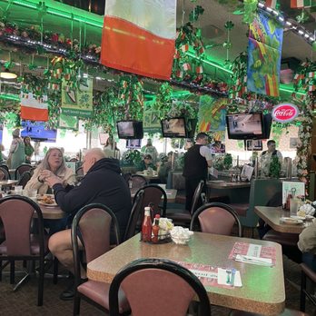 Oconee East Diner - Inside - Diners Near Me - Islip, New York