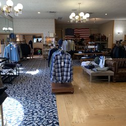 LOUIE - Store interior, men and women