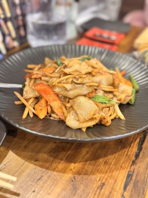 MAGURO Sushi Thai Ramen by null