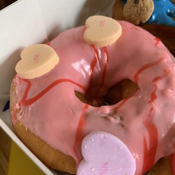 Donut King - Yum! They are so pretty - Donuts Near Me - Winter Park, Florida