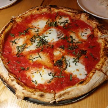 Stern and Bow - Margherita Pizza - Pizza Near Me - Closter, New Jersey