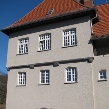 Schleuse Kleinmachnow - Linke Hälfte des vorderen Schleusenhauses. - Landmarks & Historical Buildings Near Me - Kleinmachnow, BB
