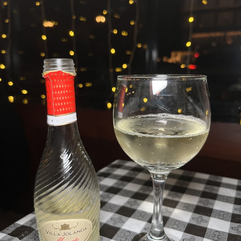 The Original Antonio's - Italian Near Me - Beacon Falls, Connecticut