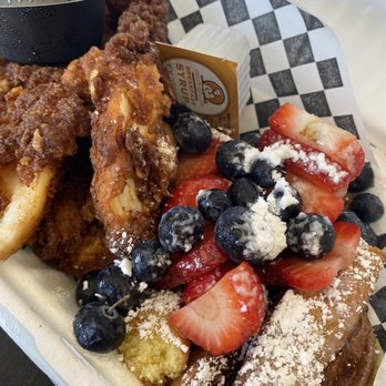 Papi Clary's Kitchen - Asian Fusion Near Me - Concord, California