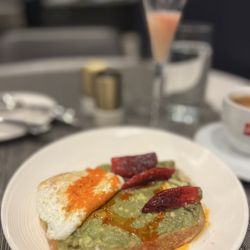 United Polaris - Avocado toast