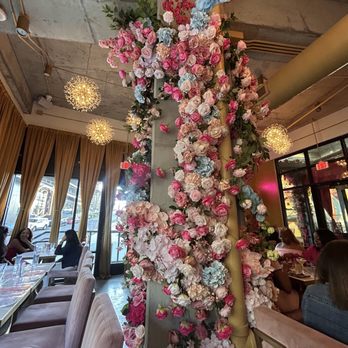 Pinky Promise - Decor - Champagne Bars Near Me - Atlanta, Georgia Pinky Promise - Decor - Champagne Bars Near Me - Atlanta, Georgia