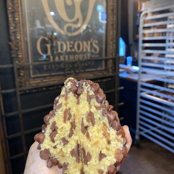 Gideon's Bakehouse - Chocolate chip cookie - Bakeries Near Me - Orlando, Florida Gideon's Bakehouse - Chocolate chip cookie - Bakeries Near Me - Orlando, Florida