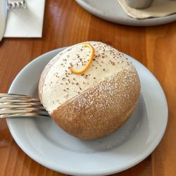 Sweedeedee - Orange chocolate maritozzi
