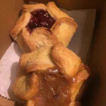 Giuseppe's - Apple and Berry Blossoms - Pizza Near Me - Rochester, New York