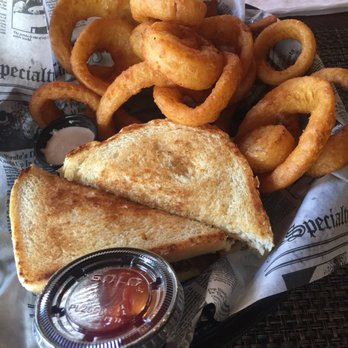 Urban Grille - Pubs Near Me - Logan, Ohio