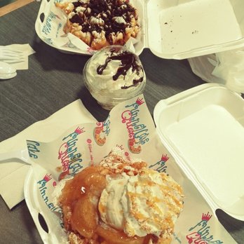 Funnel Cake Queen - Desserts Near Me - Jacksonville, Florida