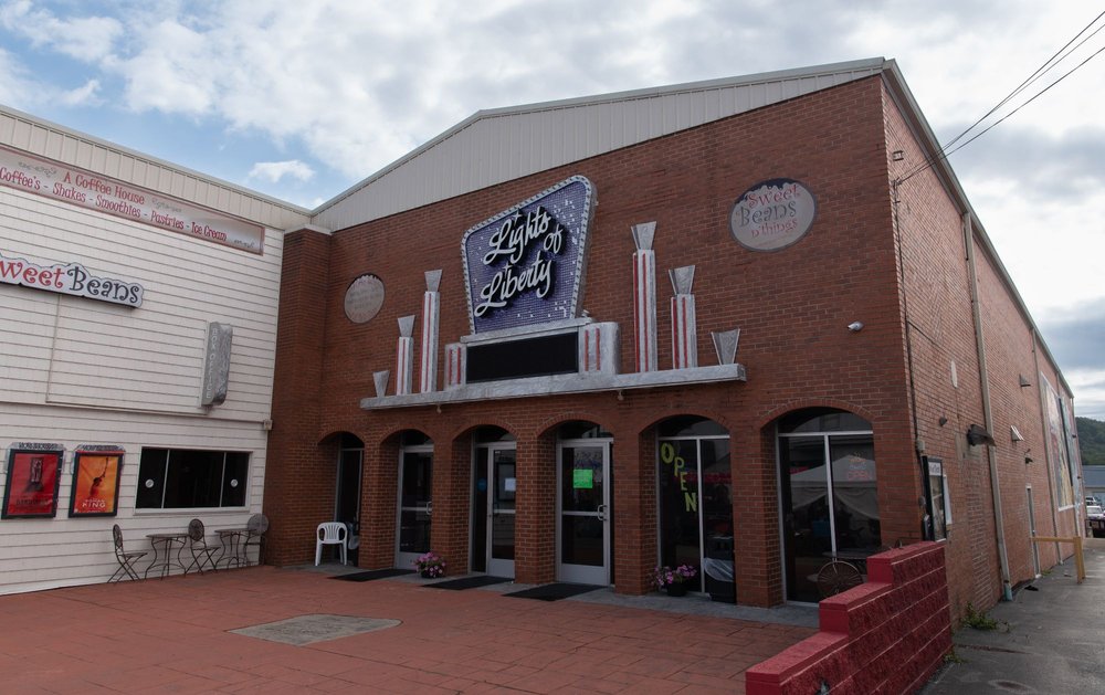 LIGHTS OF LIBERTY MOVIE THEATER Updated October 2024 36 Hustonville