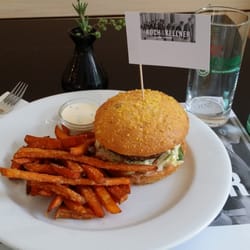 Restaurant Koch & Kellner - Luma Burger - best in town!