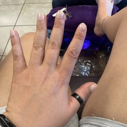 Eva Nail's - Manicure (1 week old)