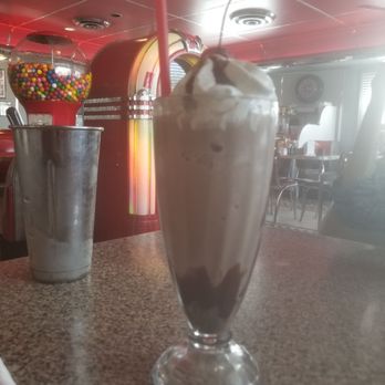Nana Dee's Diner - Chocolate ice cream milk shake - Diners Near Me - Mesa, Arizona Nana Dee's Diner - Chocolate ice cream milk shake - Diners Near Me - Mesa, Arizona