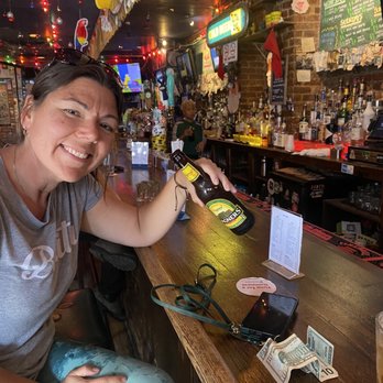 Lucky 7 - Great bar vibes - Dive Bars Near Me - Jersey City, New Jersey