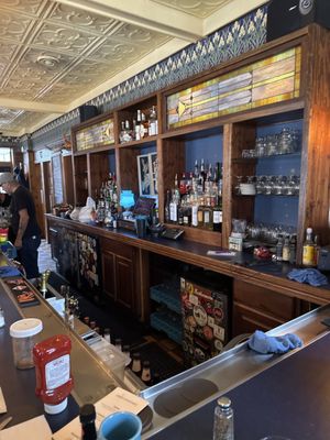 Tip Top Tavern by null