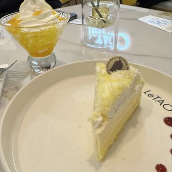 LeTAO - Mango Ice Cream (left) & Fromage Cake (right) - Themed Cafes Near Me - Bellevue, Washington LeTAO - Mango Ice Cream (left) & Fromage Cake (right) - Themed Cafes Near Me - Bellevue, Washington