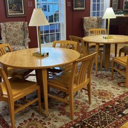 Guilford Free Library - Magazine & newspaper section