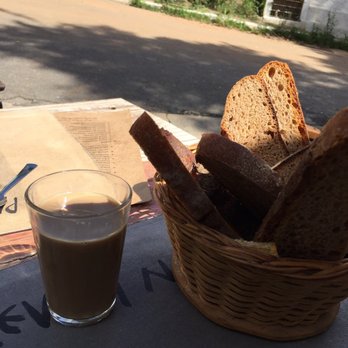 Miolo - Bakeries Near Me - São Paulo, SP