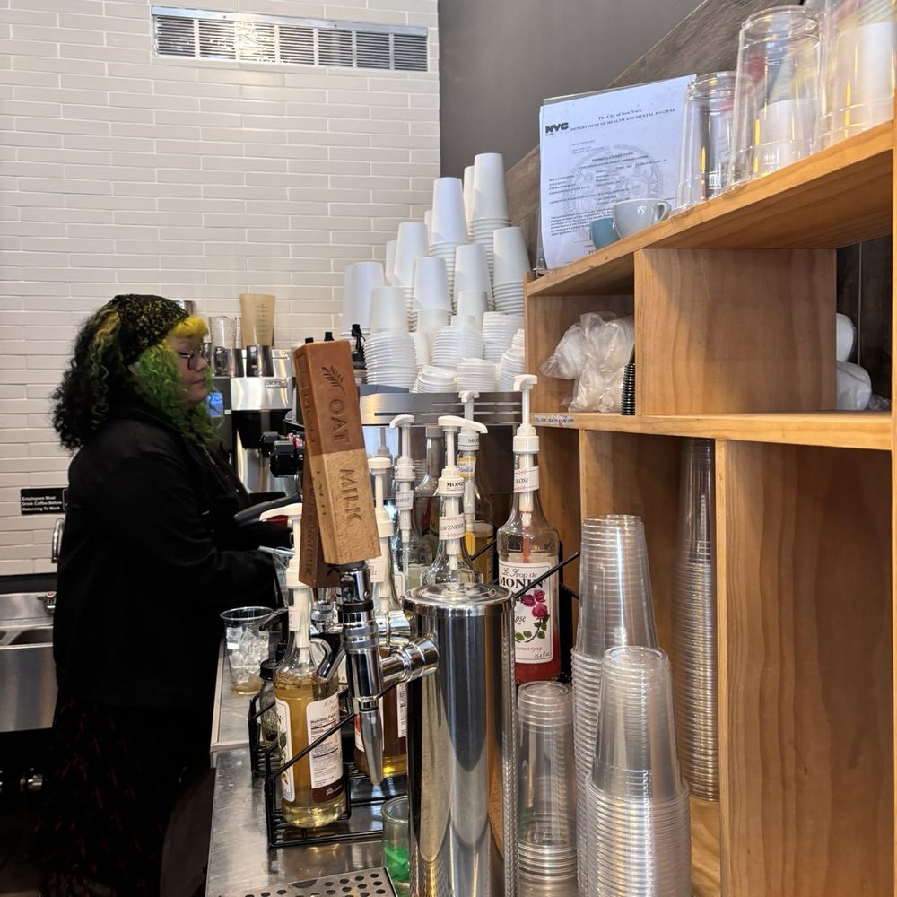 Moa Coffee - 30th Ave - Making the coffee - Coffee & Tea Near Me - Astoria, New York Moa Coffee - 30th Ave - Making the coffee - Coffee & Tea Near Me - Astoria, New York