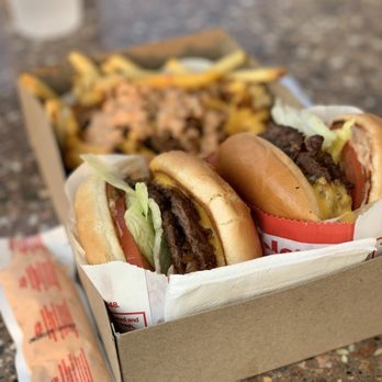 In-N-Out Burger - ows a box of hamburgers and fries - Burgers Near Me - Alameda, California In-N-Out Burger - ows a box of hamburgers and fries - Burgers Near Me - Alameda, California