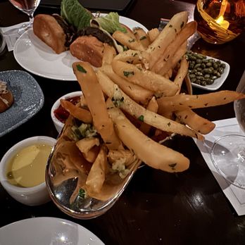 Lewers Lounge - Jazz & Blues Near Me - Honolulu, Hawaii Lewers Lounge - Jazz & Blues Near Me - Honolulu, Hawaii