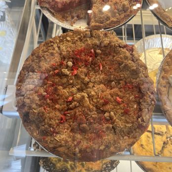 Pop Pie - (D) Strawberry Rhubarb Crumble (V) - Slice - Bakeries Near Me - Costa Mesa, California Pop Pie - (D) Strawberry Rhubarb Crumble (V) - Slice - Bakeries Near Me - Costa Mesa, California