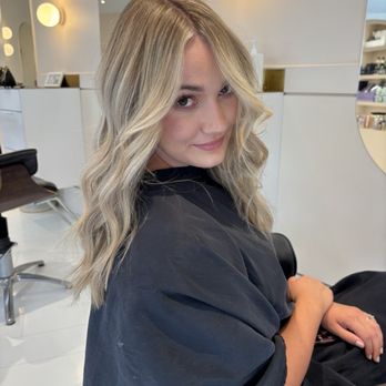 Capsyl Salon - Hair Salons Near Me - Del Mar, California