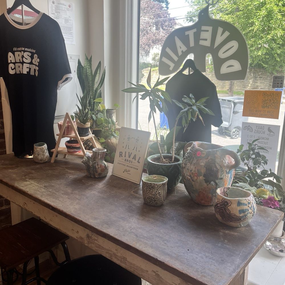 Raven Cafe - Dovetail display - Cafes Near Me - Glenside, Pennsylvania