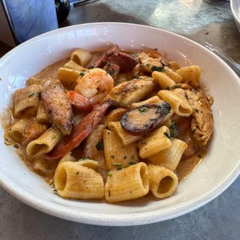 Blackwall Hitch - Creole Rigatoni - Seafood Near Me - Alexandria, Virginia Blackwall Hitch - Creole Rigatoni - Seafood Near Me - Alexandria, Virginia