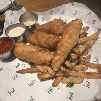 The League Kitchen & Tavern - Fish and Chips - Sports Bars Near Me - Austin, Texas The League Kitchen & Tavern - Fish and Chips - Sports Bars Near Me - Austin, Texas