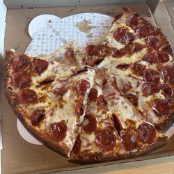 Pan Pizza - A large pepperoni pizza that tasted amazing