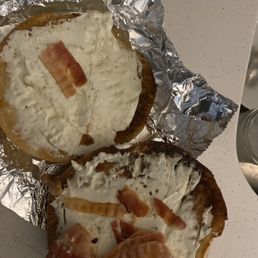 a bacon and cream pie