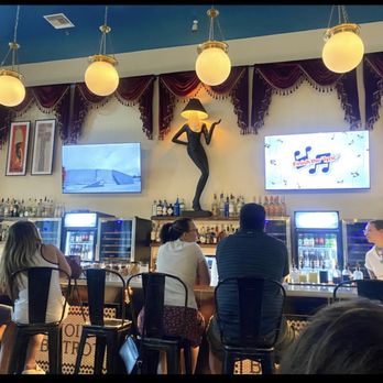 Noir Bistrot - Bar inside - Tapas Bars Near Me - Mandeville, Louisiana