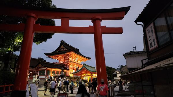 Fushimi Inari Taisha by null