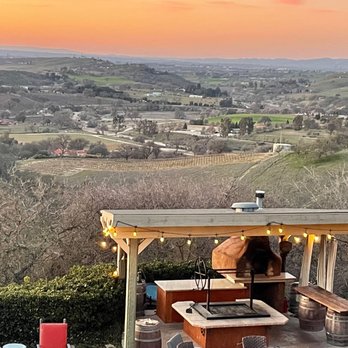 High Ridge Manor - Bed & Breakfast Near Me - Paso Robles, California