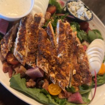 Jeremy's Farm to Table - Wildcobbler Salad - New American Near Me - Chehalis, Washington