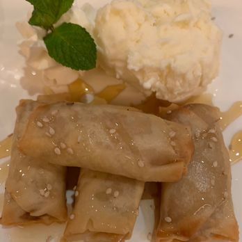 San Aroy Thai Kitchen - Fried Banana with Ice Cream - Thai Near Me - Astoria, New York San Aroy Thai Kitchen - Fried Banana with Ice Cream - Thai Near Me - Astoria, New York