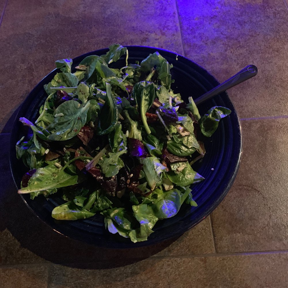 Pagliacci Pizza - Sicilian Chicken Salad (?) I just see greens... - Pizza Near Me - Kenmore, Washington Pagliacci Pizza - Sicilian Chicken Salad (?) I just see greens... - Pizza Near Me - Kenmore, Washington