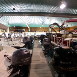 Lake Lbj Marineland - Showroom