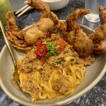 Chao - Soft Shell Crab Pasta - Asian Fusion Near Me - Honolulu, Hawaii