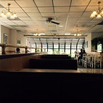 Mac's Restaurants - Choice of SEATING in nice DINING Area - Restaurants Near Me - Muncie, Indiana Mac's Restaurants - Choice of SEATING in nice DINING Area - Restaurants Near Me - Muncie, Indiana