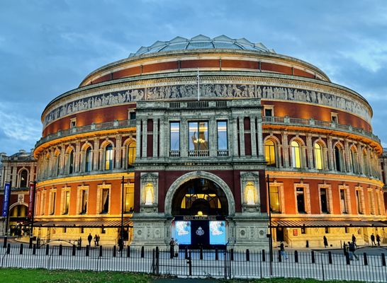 Royal Albert Hall by null