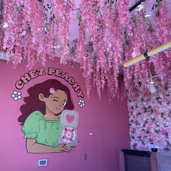 Chez Peachy - Custom Cakes Near Me - Tucson, Arizona