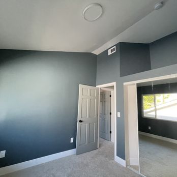Royal Painting - Guest room used to be all white - Painters Near Me - Valencia, California Royal Painting - Guest room used to be all white - Painters Near Me - Valencia, California