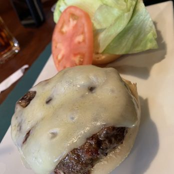 Cloverleaf Tavern - Swiss burger - Pubs Near Me - Caldwell, New Jersey