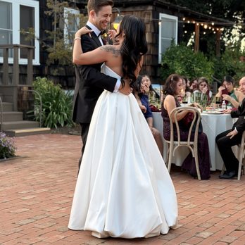 18/11 Craft Studio - Bustle Under the dress - Sewing & Alterations Near Me - Santa Clara, California